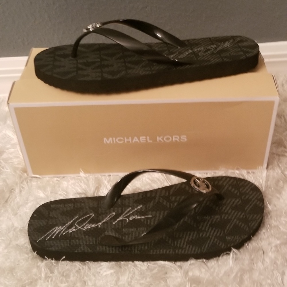 MK flip flops